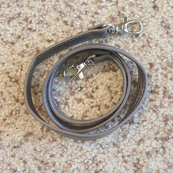 ⬇️ CCO Steve Madden NWT clutch/cross body bag - Picture 9 of 13